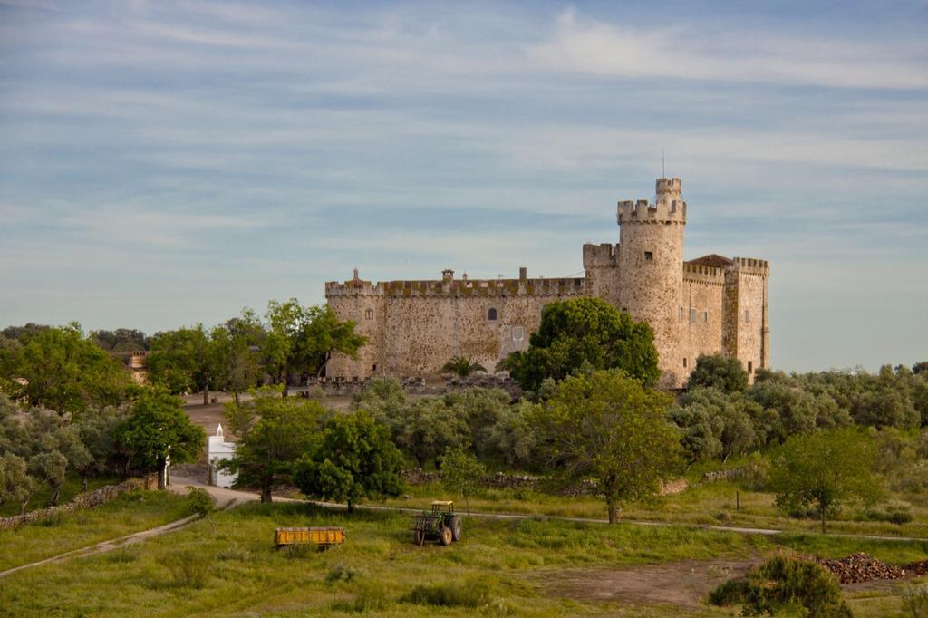 Hotel Casa Rural Castillo de Cáceres Exterior foto